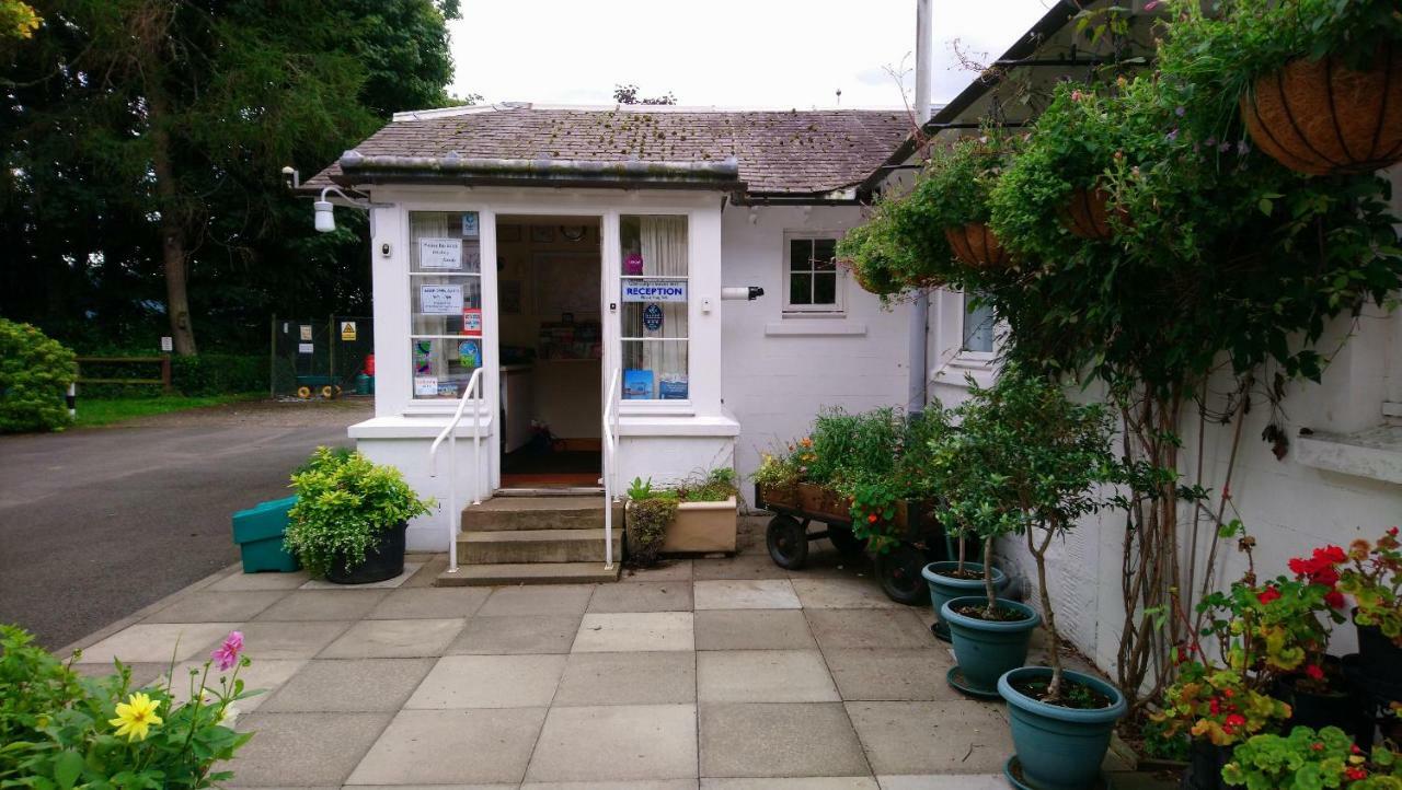 West Lodge Caravan Park Comrie Extérieur photo